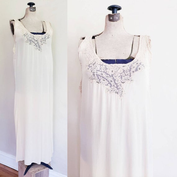 1930s Beige Silk Sleeveless Nightgown Chemise wit