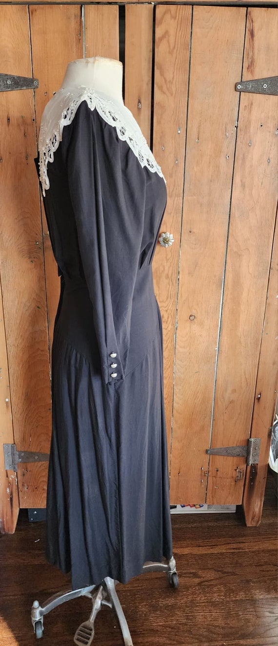 Vintage 80s Does Edwardian Black Dress w/White La… - image 8