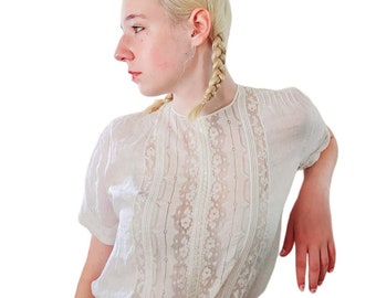 Vintage 30s White Blouse Lace Front Back Buttons Short Sleeves