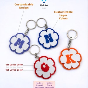 Chaveiro personalizado com margarida | Berloque de letra personalizado | Acessório para bolsa | Presente de aniversário | Presente de dia das mães | Presente para novo motorista | Chaveiro de verão