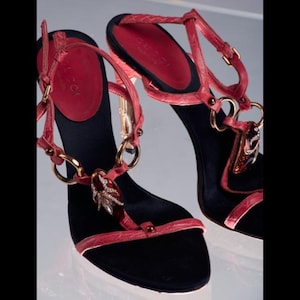 Gucci Spring 2004 Ready-To-Wear Collection By Tom Ford