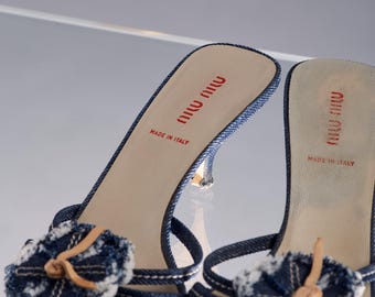 靴 Vintage Miu Miu Denim Sandals 36 Miu Miu Flower Kitten Heels in Denim (EU 36) – Ciao Kasia