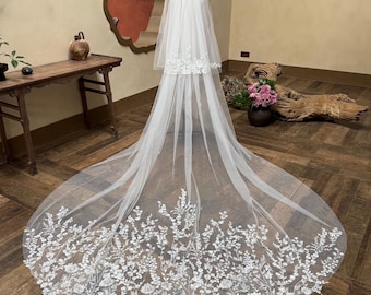 Voile de mariée cathédrale Voile de mariée en dentelle florale, voile de mariée 2 niveaux avec fard à joues, voile de mariée en dentelle de fleurs sauvages Voile de mariée double niveau avec couvre-visage