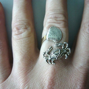 crab ring with a shell wrap style, adjustable ring, animal ring, silver ring, statement ring image 4
