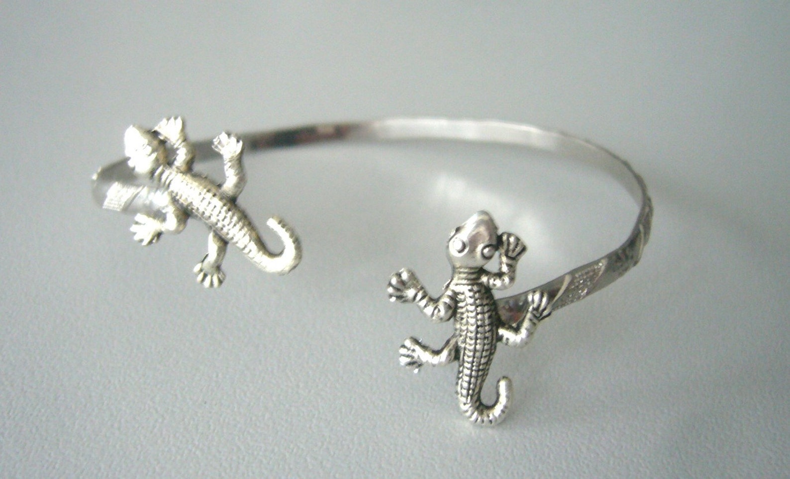 Lizard Wrap Bracelet Gecko Bracelet Animal Bracelet Charm Etsy