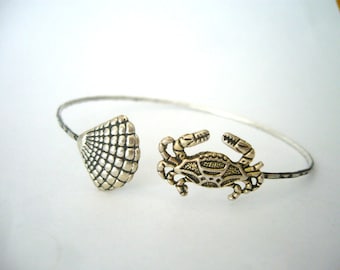 crab bracelet with a shell. wrap crab jewelery. nautical bracelet, animal bracelet, charm bracelet, bangle