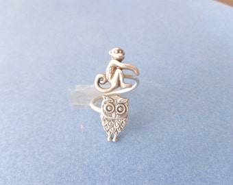 Monkey ring with an owl, adjustable ring, animal ring, silver ring, statement ring