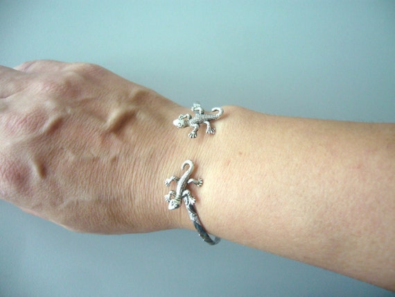 Amazon.com: Sterling Silver Gecko Cuff Bracelet for Women Southwestern Hopi  Design Overlay Technique Oxidized Finish Handmade (13mm) 1/2 inch Wide:  Cuff Bracelets: Clothing, Shoes & Jewelry