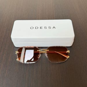 ODESSA Bloom | Rimless Brown Gradient Sunglasses with Gold Floral Accents | Elegant Vintage-Inspired Eyewear