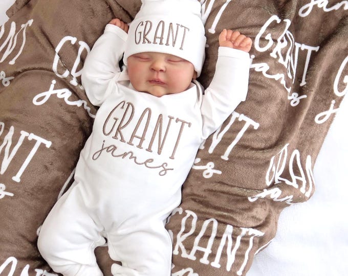 Custom Baby Blanket with Name, Personalized Newborn Outfit and Hat, Embroidered Baby Gift, Baby Shower Keepsake, Coming Home Set