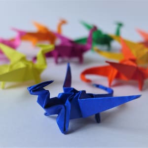 Mini handgemaakte origami draken - set van 4 willekeurige kleuren (USD 35, gratis verzending wereldwijd*)