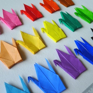 16 bellissime gru di carta origami giapponesi colorate realizzate con fogli da 5 ' x 5 ' (spedizione gratuita in tutto il mondo per un ordine superiore a USD35)