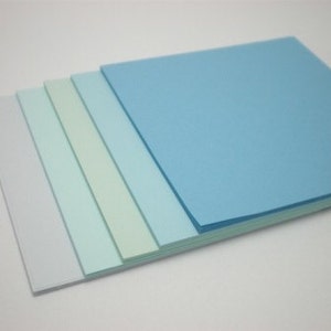 Cool Colors - Ocean Breeze Blue Construction Paper Pack - 12,5cm x 17,5cm - 22 Blatt (Kostenloser Versand weltweit für Bestellung mehr als USD35)