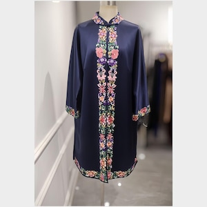 Silk Embroidered Tang Jacket, Hand Embroidery Jacket, Traditional Chinese Overcoat, Luxury Silk Outerwear, Cultural Ceremony Coat, Vintage
