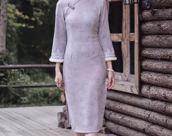 Vestido Qipao Lila Invierno, Cheongsam con Forro Térmico, Elegante Vestido Chino Vintage, Estilo Oriental Clásico, PelucheCuell, regalo