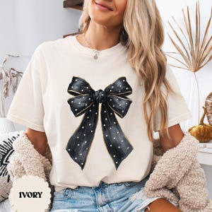 Comfort Colors Black Bow Shirt, Coquette Bow Tee,  Pearl Coquette Bow T-shirt, Cute Gift For Daughter, Soft Grunge Fashion, Pin Up Shirt