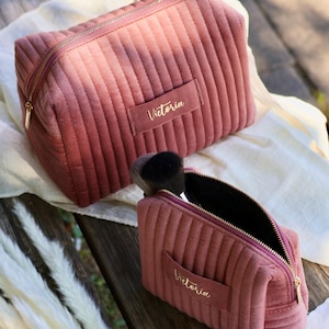 Personalised Velvet Makeup Bag, Bridesmaid Gift, Custom Name Pouch, Birthday Gift, Bride Gift, Wedding Party Gift, Travel Makeup Bag