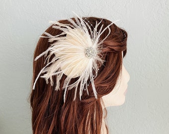 White Feather Hair Clip | Great Gatsby Wedding Fascinator | Ivory Ostrich Comb | Bridal Veil and Rhinestone | Prom Corsage | Dance Headpiece