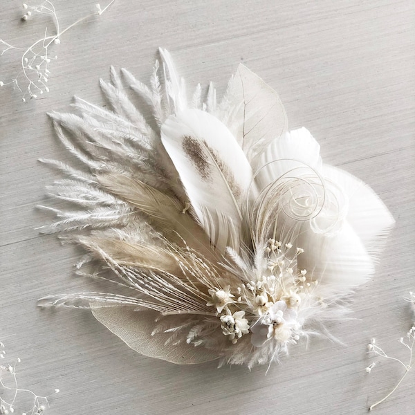 White Ivory Feather and Dried Flower Hairpiece | Bridal Hair Comb | Skeleton Leaf Hair Clip | Babys Breath, Peacock Sword and Herl, Ostrich