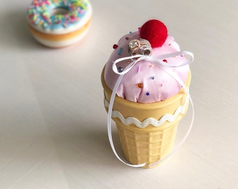 RING BEARER Holder | Ice Cream Cone Proposal | Foodie Wedding Ceremony | Sweet Tooth Bride Groom Ring Pillow | Custom Flavors and Sprinkles