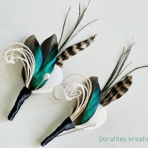 Emerald Feather Boutonniere | Green Teal Duck Groom Lapel Pin | Rustic Wedding Boutonniere Corsage | Groomsmen Buttonhole | Ivory Brown NOAH