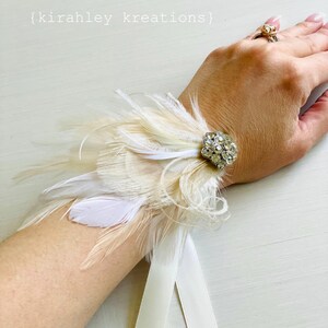 Pinza para el pelo con plumas de pavo real color marfil / Tocado de novia estilo Gran Gatsby / Postizo de novia blanco / Ramillete de muñeca color champán para graduación / Peineta de boda estilo bohemio imagen 18