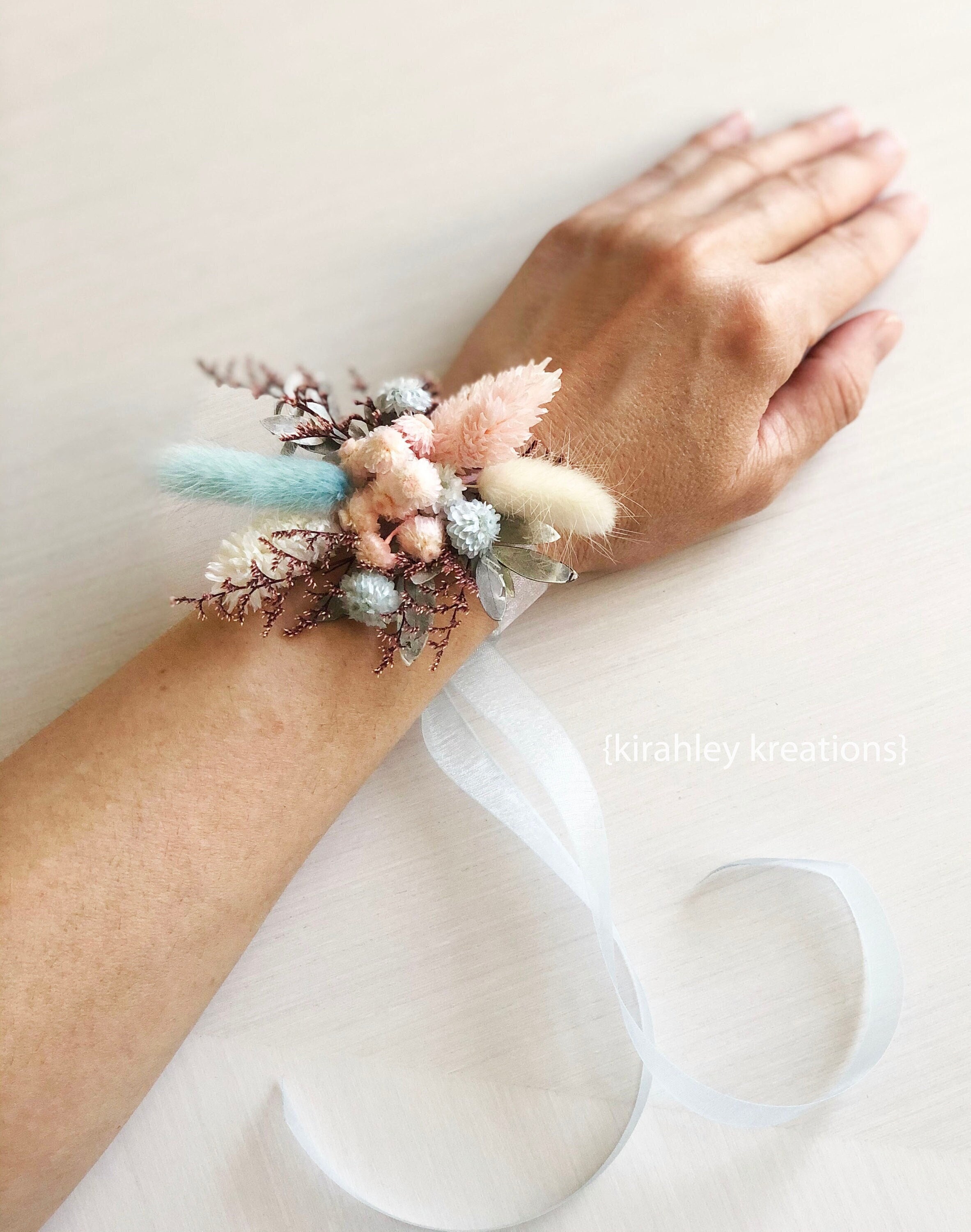 Strawflowers Wrist Corsage / Floral Corsage Bracelet / Dried Flowers Blush  Wedding Accessory / Handmade Bridesmaid Wrist Corsages 
