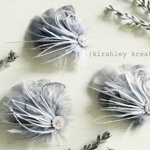Gray Silver Feather Hair Clip | Pearl Rhinestone Bridal Hairpiece | Wedding Fascinator | Bridesmaid Great Gatsby Comb | 20&#39;s Prom Corsage