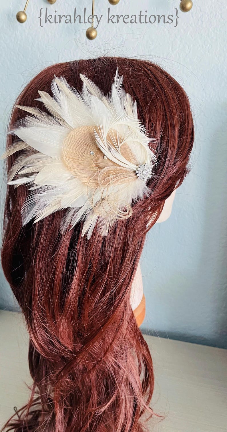 Pinza para el pelo con plumas de pavo real color marfil / Tocado de novia estilo Gran Gatsby / Postizo de novia blanco / Ramillete de muñeca color champán para graduación / Peineta de boda estilo bohemio imagen 13