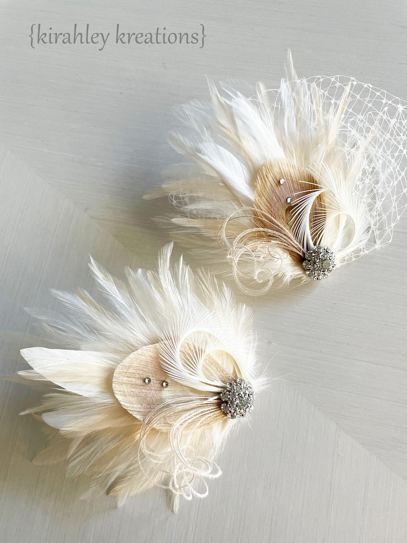 Pinza para el pelo con plumas de pavo real color marfil / Tocado de novia estilo Gran Gatsby / Postizo de novia blanco / Ramillete de muñeca color champán para graduación / Peineta de boda estilo bohemio imagen 6