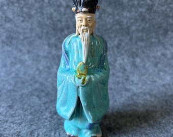 Antigo Homem de Lama Chinês - Sábio Asiático com Tabuleiro