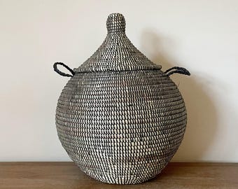 Cesta de almacenamiento redonda decorativa africana tejida, cesta con tapa de Senegal, fibra de palma natural, para guardar juguetes, 48 x 35 x 35 cm