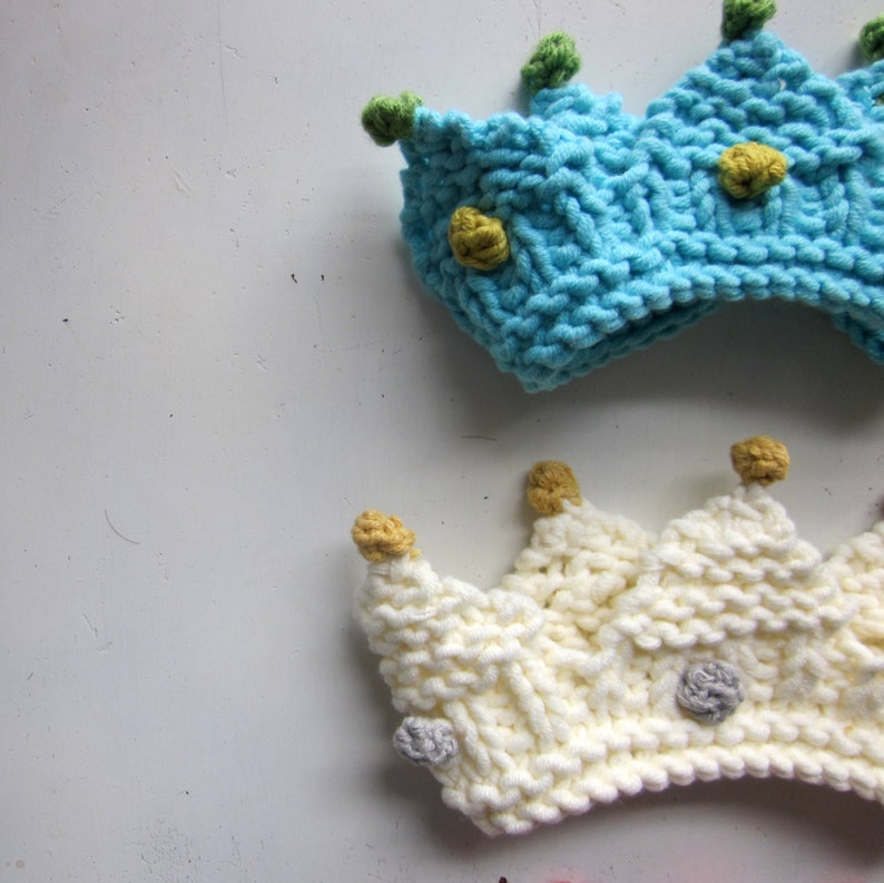 Royal Baby Crown Knitting Pattern photo prop bulky yarn | Etsy