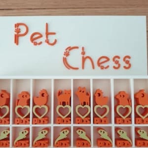 Pet/Animal Chess Set inc Storage Box