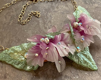 Orchid Corsage Collar