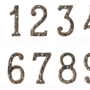 Numéros de maison décoratifs en fonte 5,5 pouces vintage décoratifs en or en fonte rustique, lettres de l'alphabet en métal, enseigne murale suspendue pour nom d'adresse
