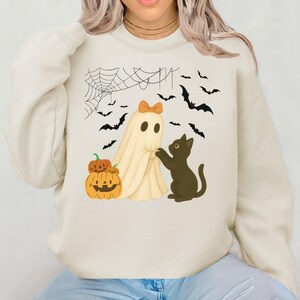 Schwarze Katze & Geist Halloween Sweatshirt - Süßes Gruseliges Herbst Shirt, Kürbis Fledermaus Print, Halloween Rundhalsausschnitt, Gemütlicher Herbst Pullover