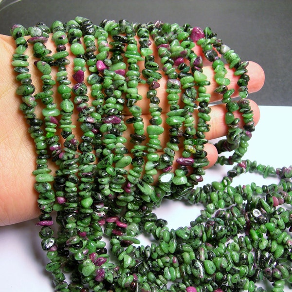 Ruby zoisite chips stone beads  -1 full strand - 36 inch - A quality - PSC66