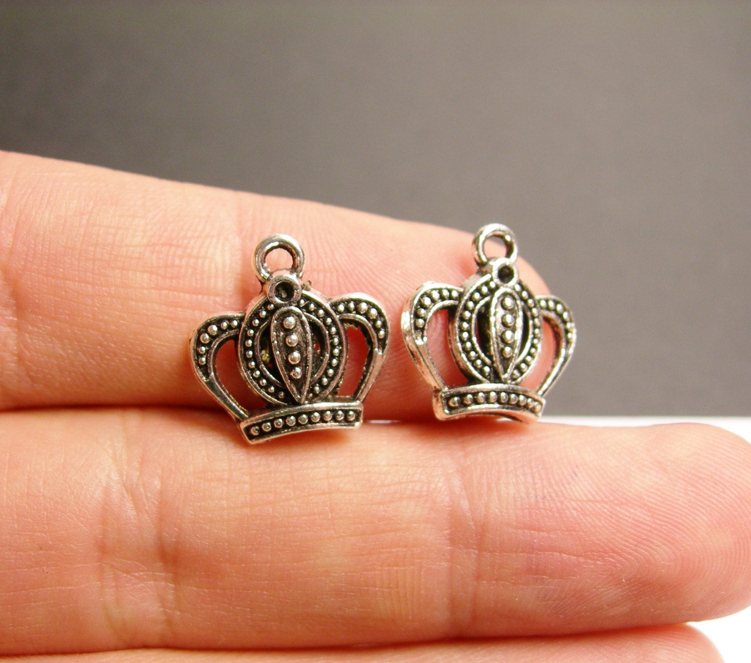 SC232 8 Music Note Charms Antique Silver Tone 2 Sided