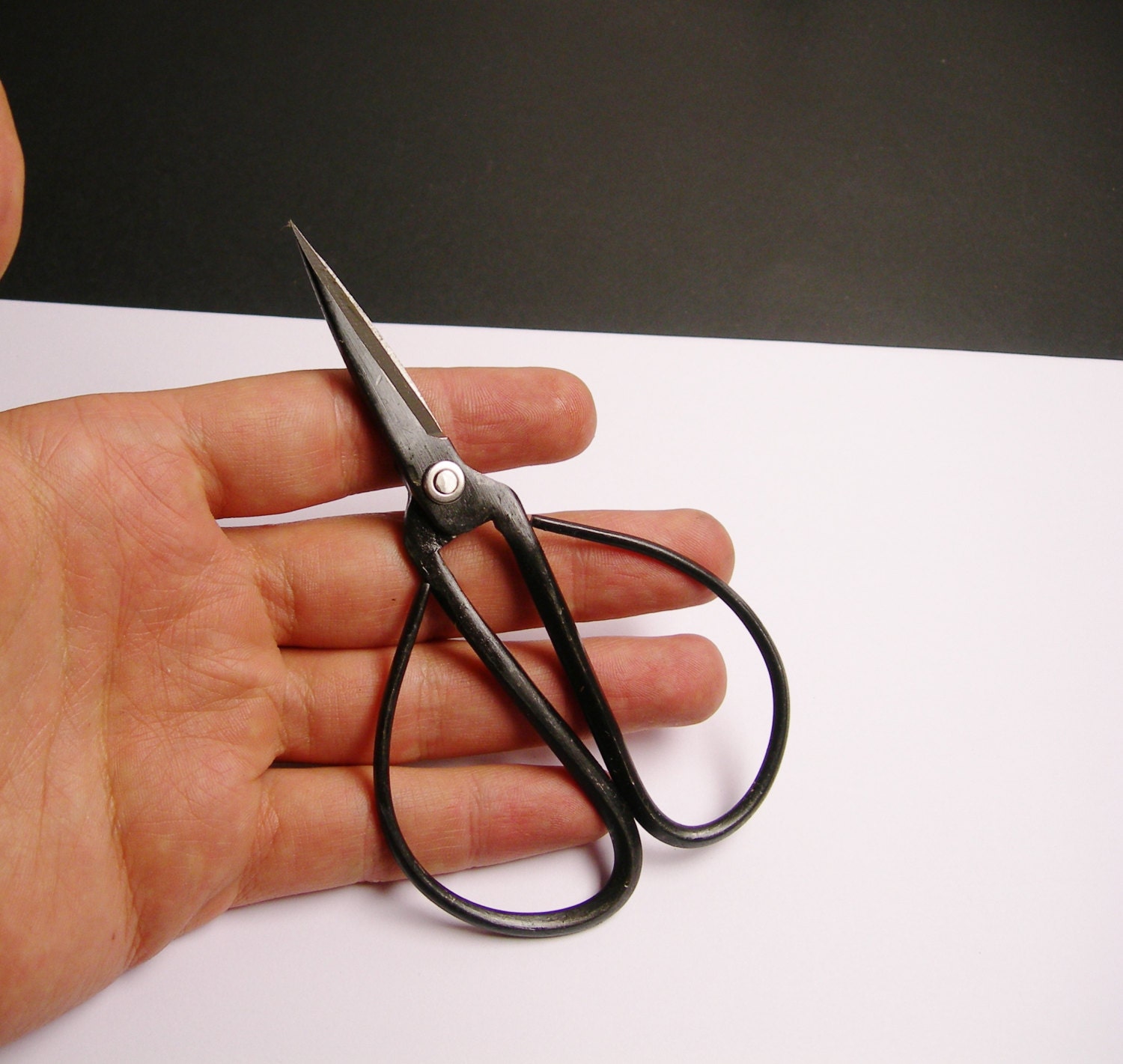 Fine classic chinese scissors 1 pcs CSC1