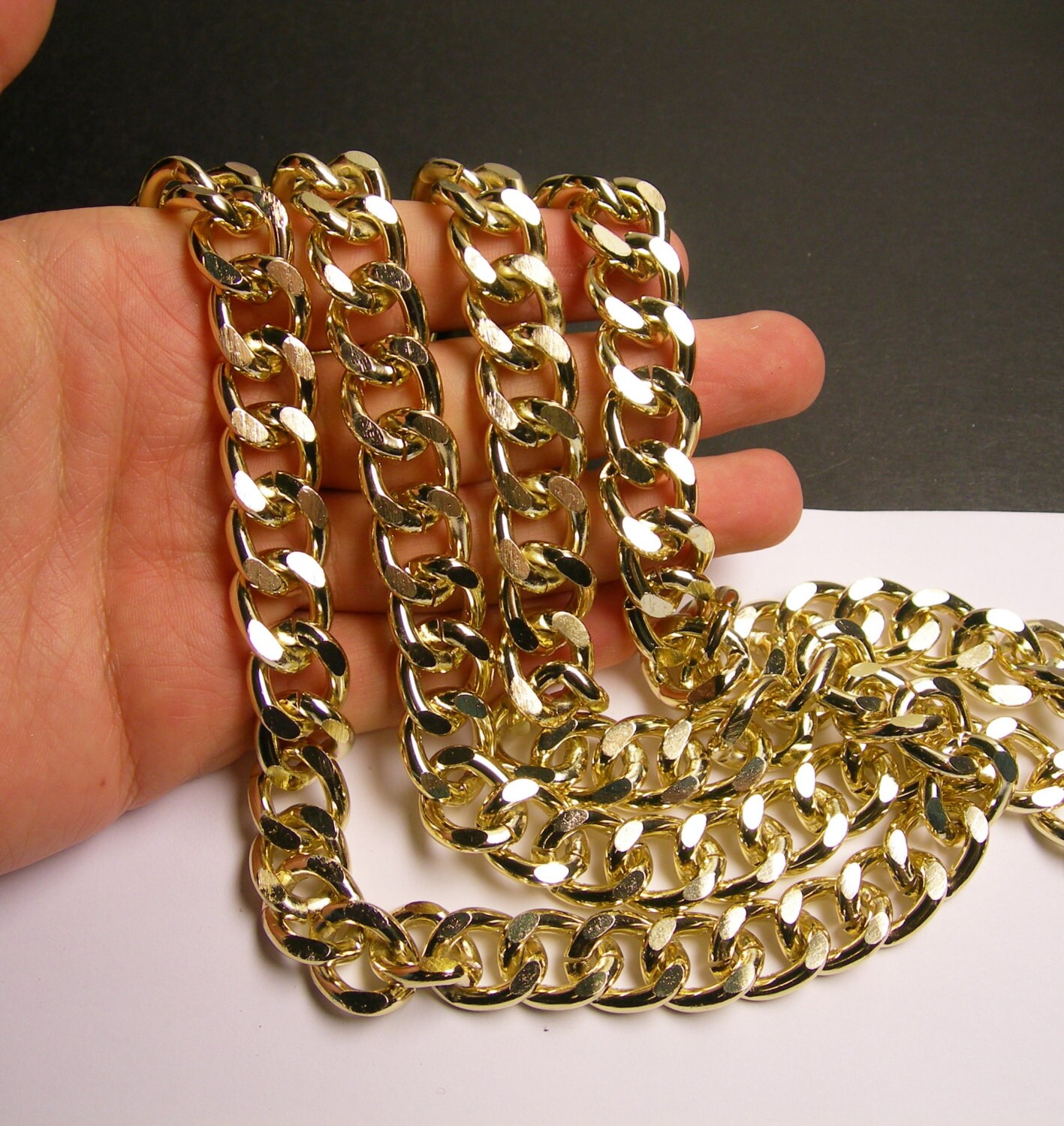 Gold Chain 1 Meter 3.3 Feet Aluminum 