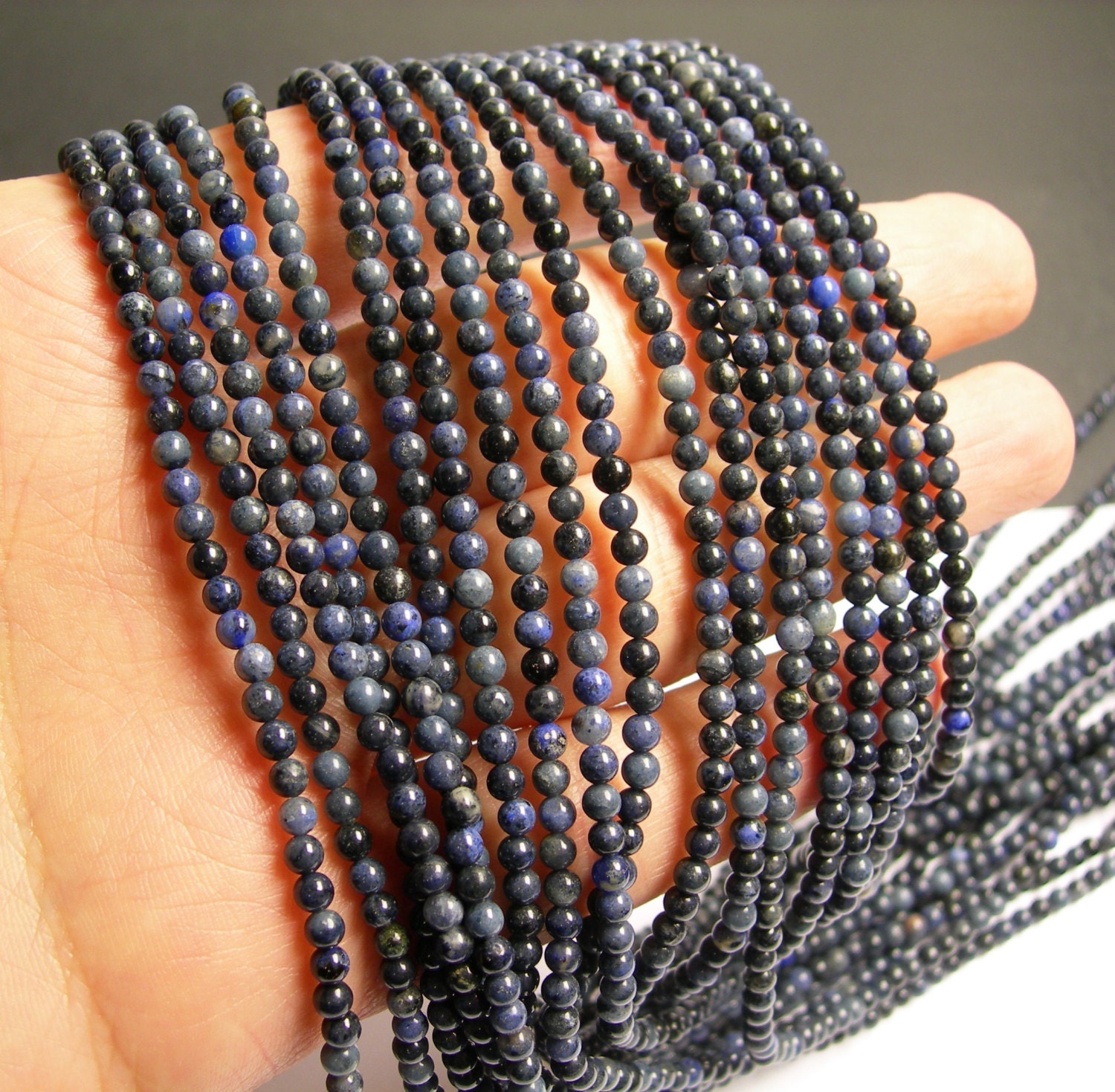 Dumortierite - 3 mm round beads -1 full strand - 133 beads - RFG39