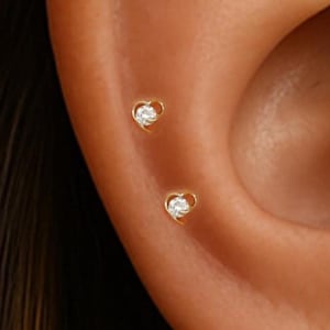 14K Solid Gold Diamond Heart Threaded Pin/Clear CZ Helix Tragus Stud/Tiny Love Heart Flat Back/Dainty Labret Piercing/Conch Lobe Screw Back