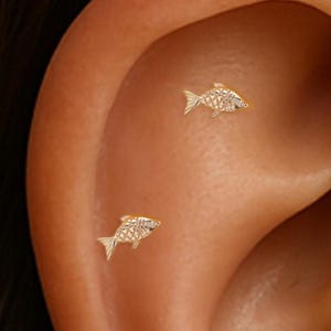 14K Solid Gold Carp Push Back Piercing/Lucky Fish Tragus Lobe Stud/Cute Koi Fish Labret Piercing/14K Threadless Push In/Nose Conch Flat Back
