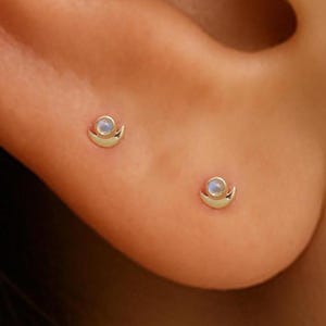 14K Solid Gold Moonstone Helix Screw Flat Back Stud/Tiny Moon Cartilage Piercing/Celestial Tragus Earlobe Stud/Conch Threaded Pin Earring