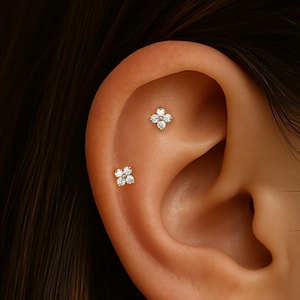 14K Solid Gold Four Petals Helix Flat Back Stud/Gold Clear CZ Floral Cartilage Tragus Stud/Diamond Push Pin Stud/Dainty Flower Push Back