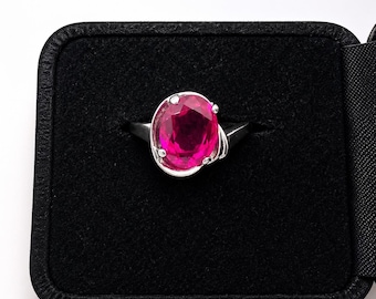 Vintage 10K White Gold Red Spinel Ring | Oval Cut Spinel | Size 5.75 | Estate Fine Jewelry | Solitaire Ring