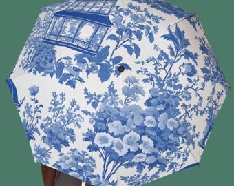 Toile de Jouy Umbrella: Blue Chinoiserie Umbrellas, French Toil Parasol, Cottagecore Foldable Brolly, Preppy Wedding Sunshade, Bridal Gift
