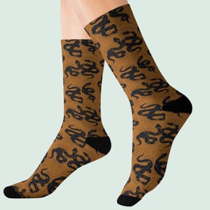 Schlangensocken: Schwarze Schlangen, Hexen-Accessoires, Punk-Schlangensocken, Alternative Mode, Gothic-Geschenke, Weirdcore-Geschenke, Kleine Leckerei