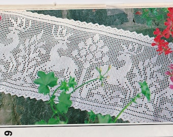Vintage PDF Pattern for Filet Crochet Dancing Deer Runner Instant Download